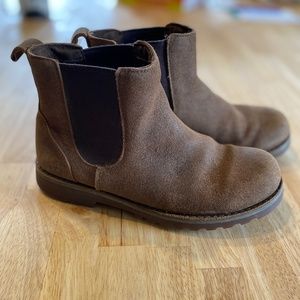 Girls Ugg boots